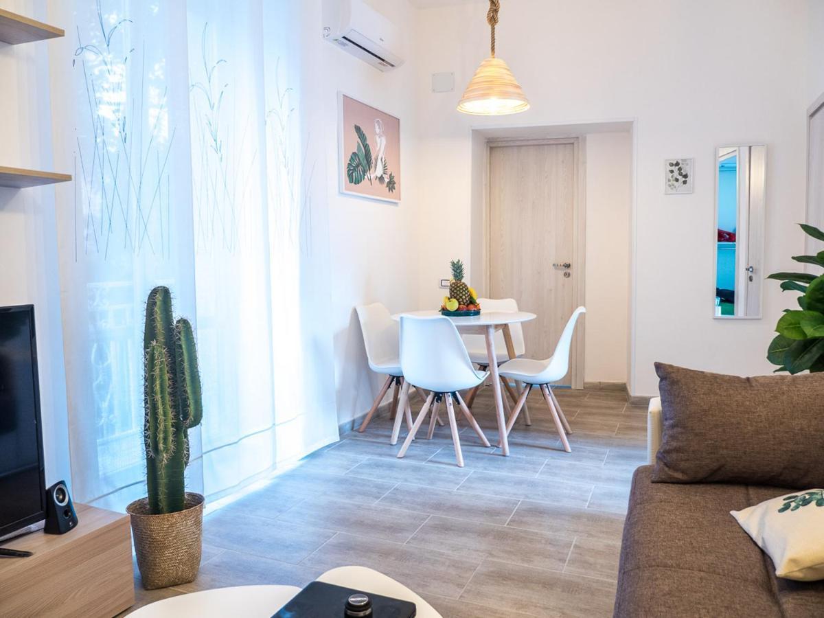 Ferienwohnung Chiaia Premium Flat, Naples Center, Near Seaside Exterior foto