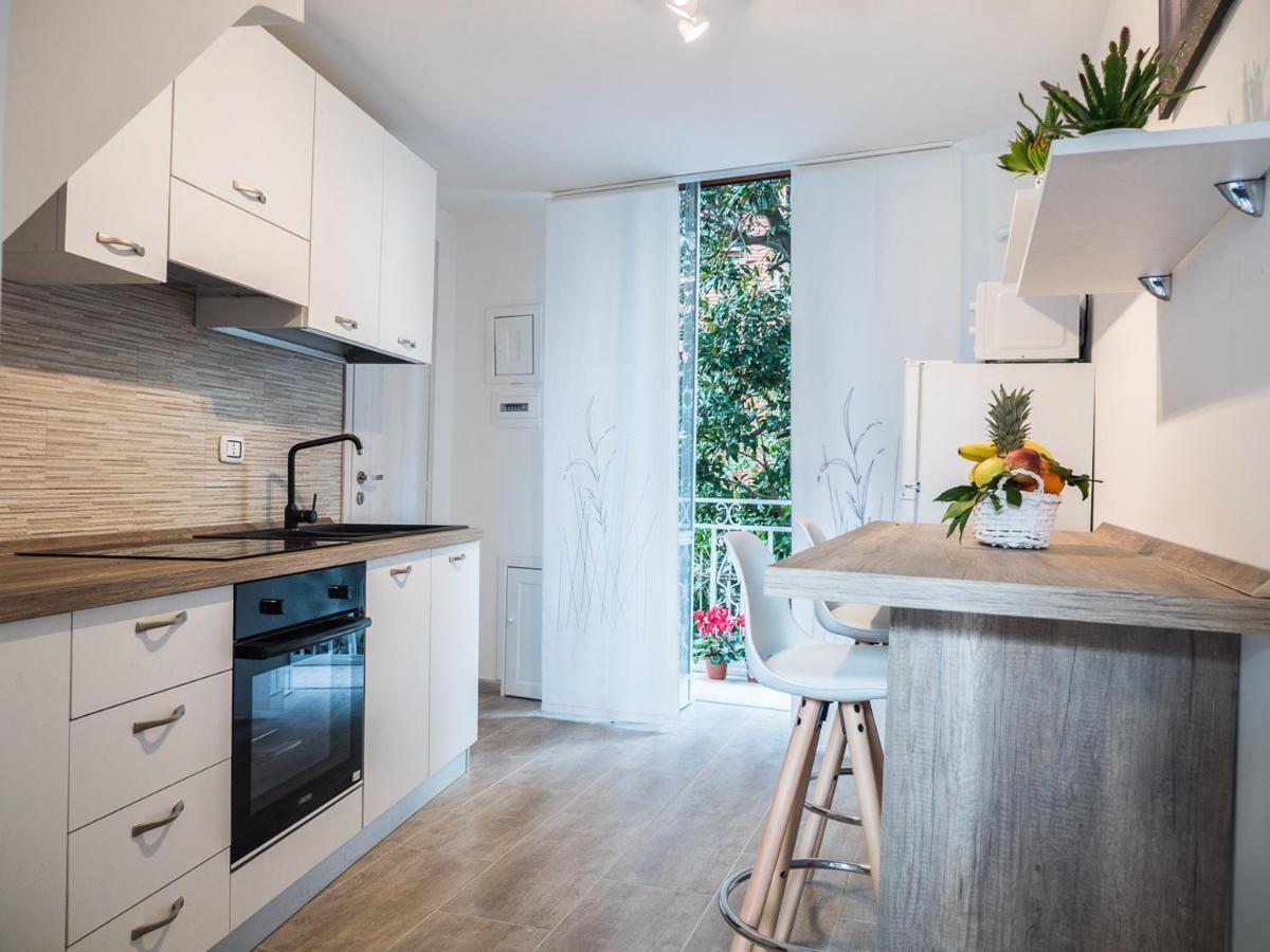 Ferienwohnung Chiaia Premium Flat, Naples Center, Near Seaside Exterior foto